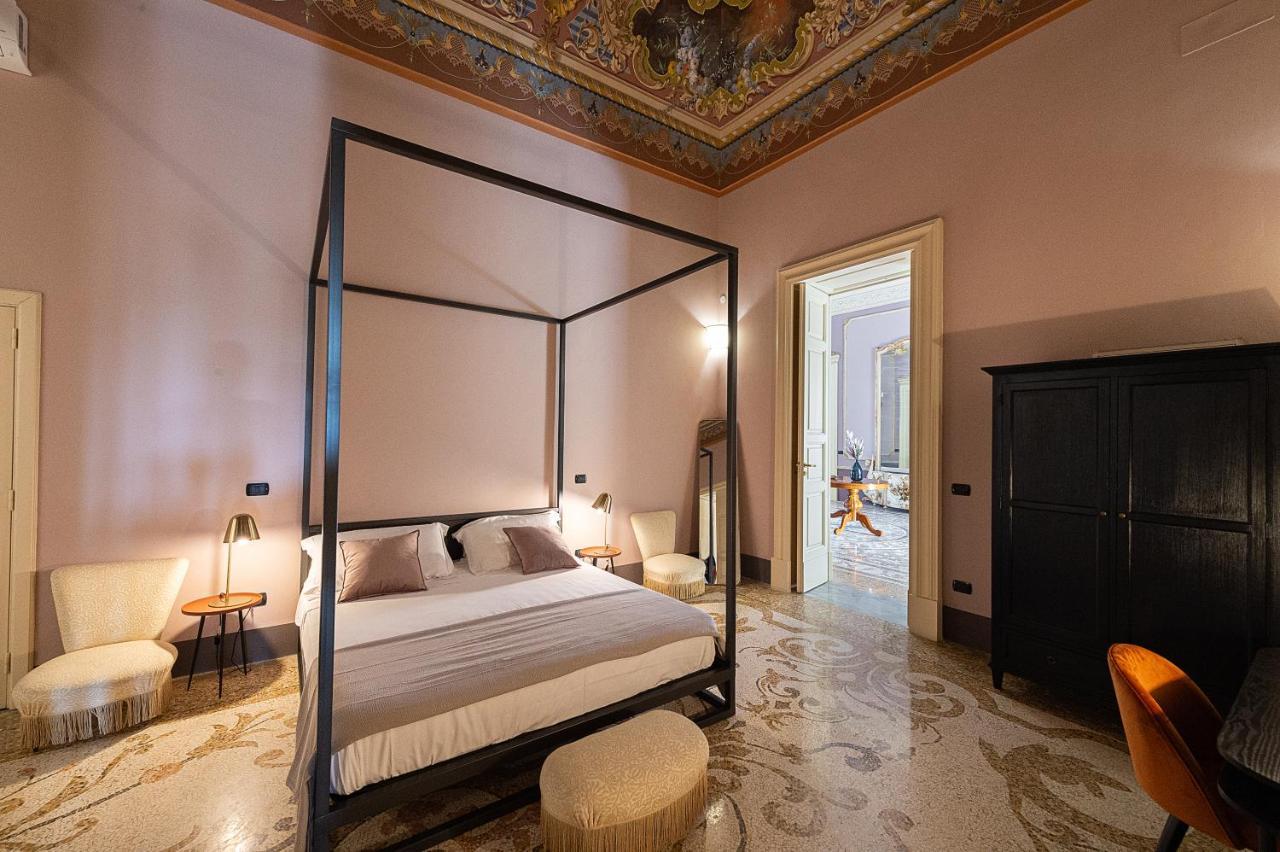 Bed and Breakfast Palazzo Francesco Grassi Aradeo Exterior foto