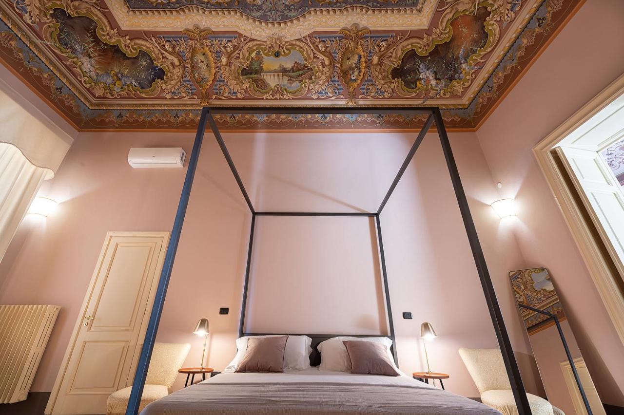 Bed and Breakfast Palazzo Francesco Grassi Aradeo Exterior foto